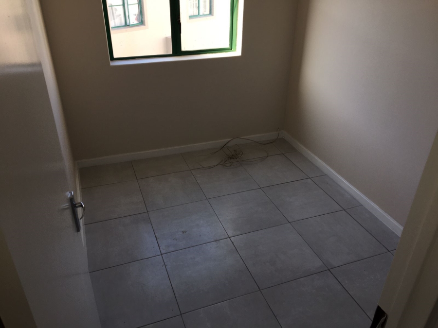2 Bedroom Property for Sale in Table View Western Cape